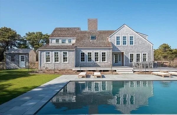 6 bed, 4+ bath apartment for rent at 12 Pond View Dr, Nantucket — photo 1 of 41