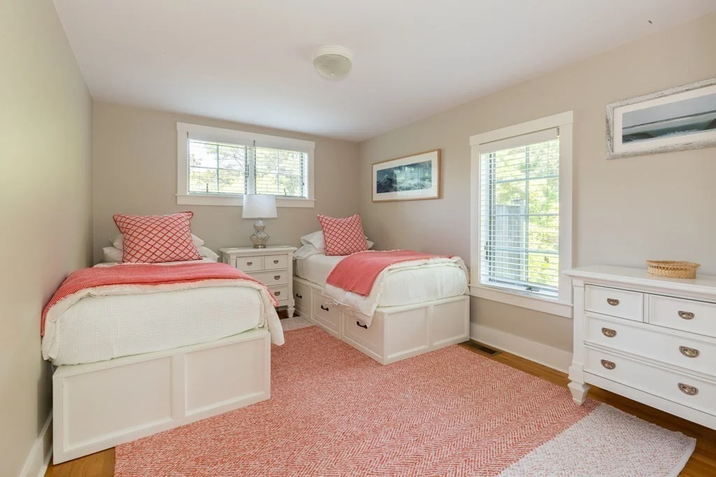 6 bed, 4+ bath apartment for rent at 12 Pond View Dr, Nantucket — photo 30 of 41