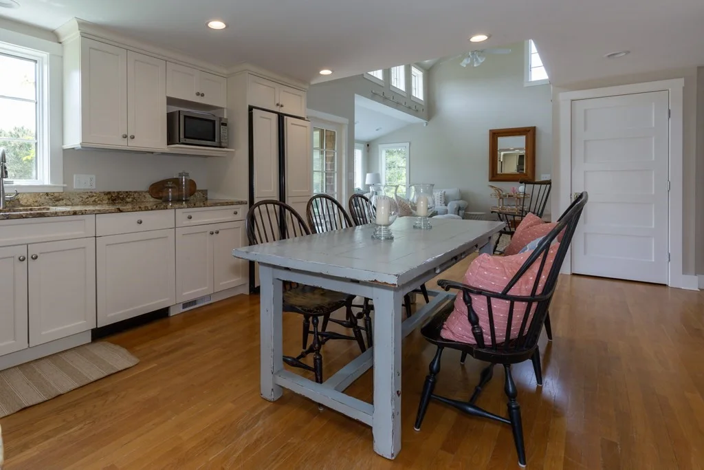 6 bed, 4+ bath apartment for rent at 12 Pond View Dr, Nantucket — photo 25 of 41