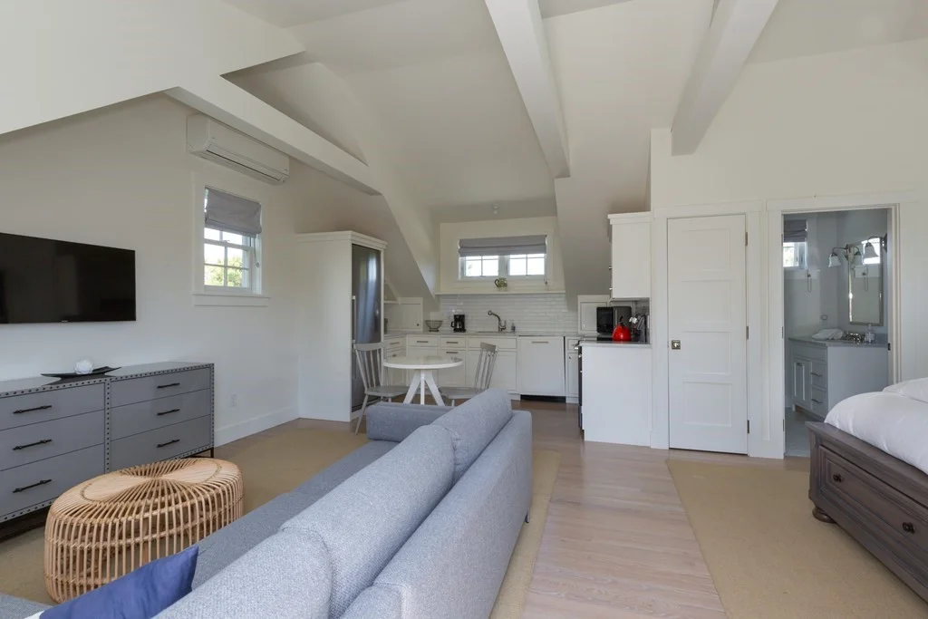 6 bed, 4+ bath apartment for rent at 12 Pond View Dr, Nantucket — photo 40 of 41