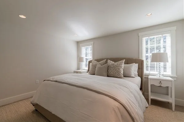 6 bed, 4+ bath apartment for rent at 12 Pond View Dr, Nantucket — photo 13 of 41