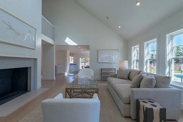 6 bed, 4+ bath apartment for rent at 12 Pond View Dr, Nantucket — photo 3 of 41