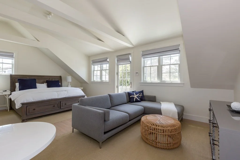 6 bed, 4+ bath apartment for rent at 12 Pond View Dr, Nantucket — photo 33 of 41