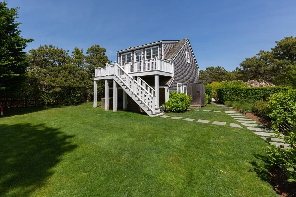 6 bed, 4+ bath apartment for rent at 12 Pond View Dr, Nantucket — photo 31 of 41