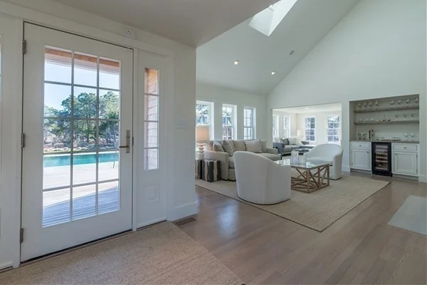6 bed, 4+ bath apartment for rent at 12 Pond View Dr, Nantucket — photo 7 of 41