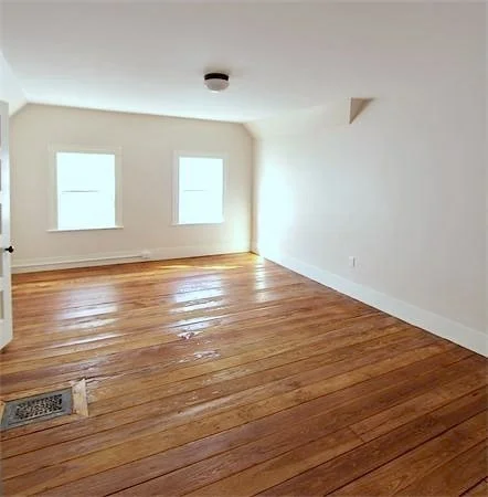 4 bed, 1 bath apartment for rent at 12 Porter Rd Unit 1, Cambridge — photo 9 of 12