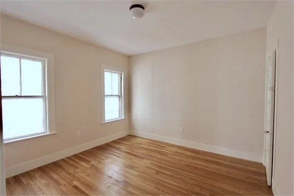 4 bed, 1 bath apartment for rent at 12 Porter Rd Unit 1, Cambridge — photo 6 of 12