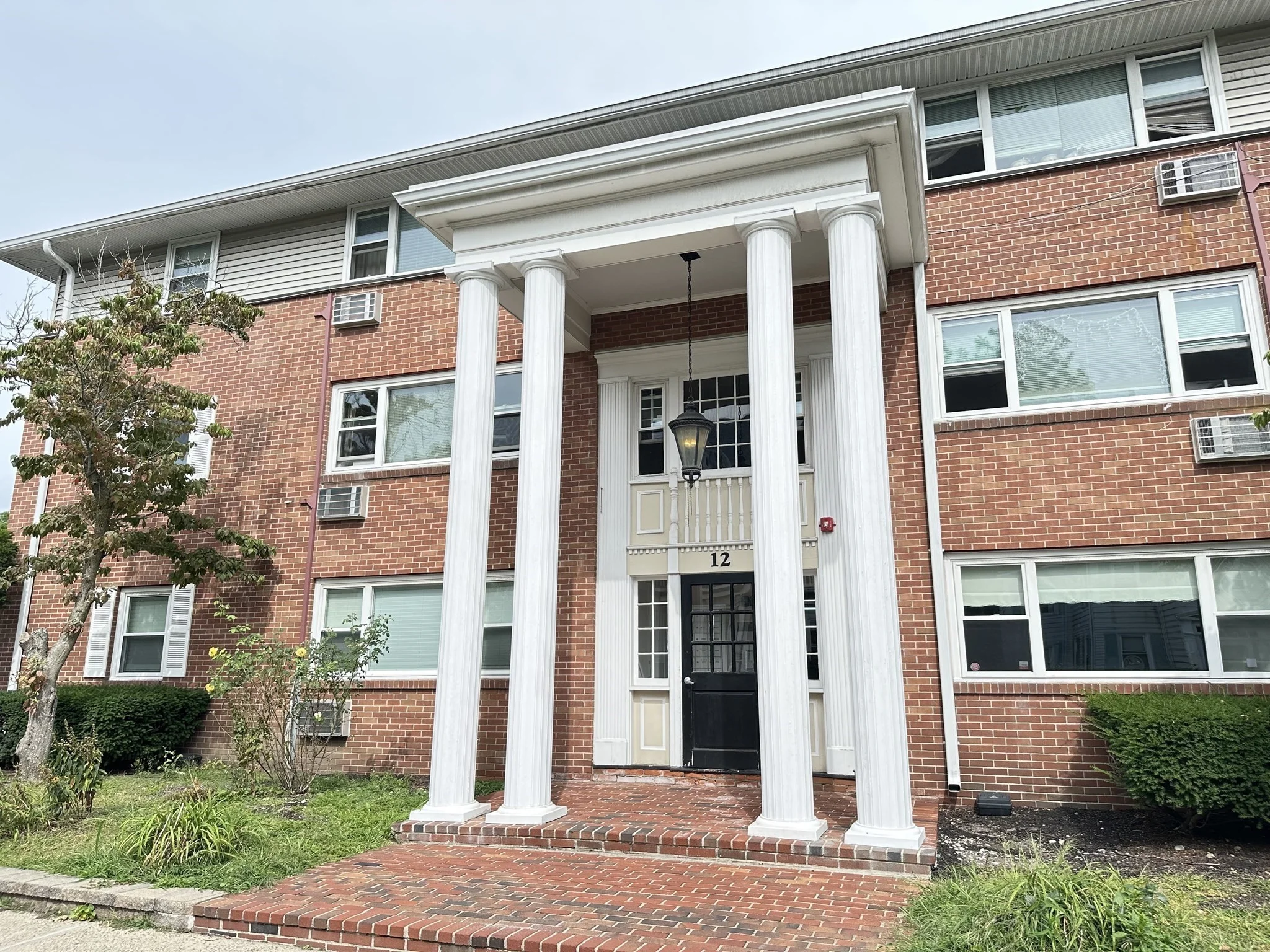 1 bed, 1 bath apartment for rent at 12 Portland St Unit 7, Lynn