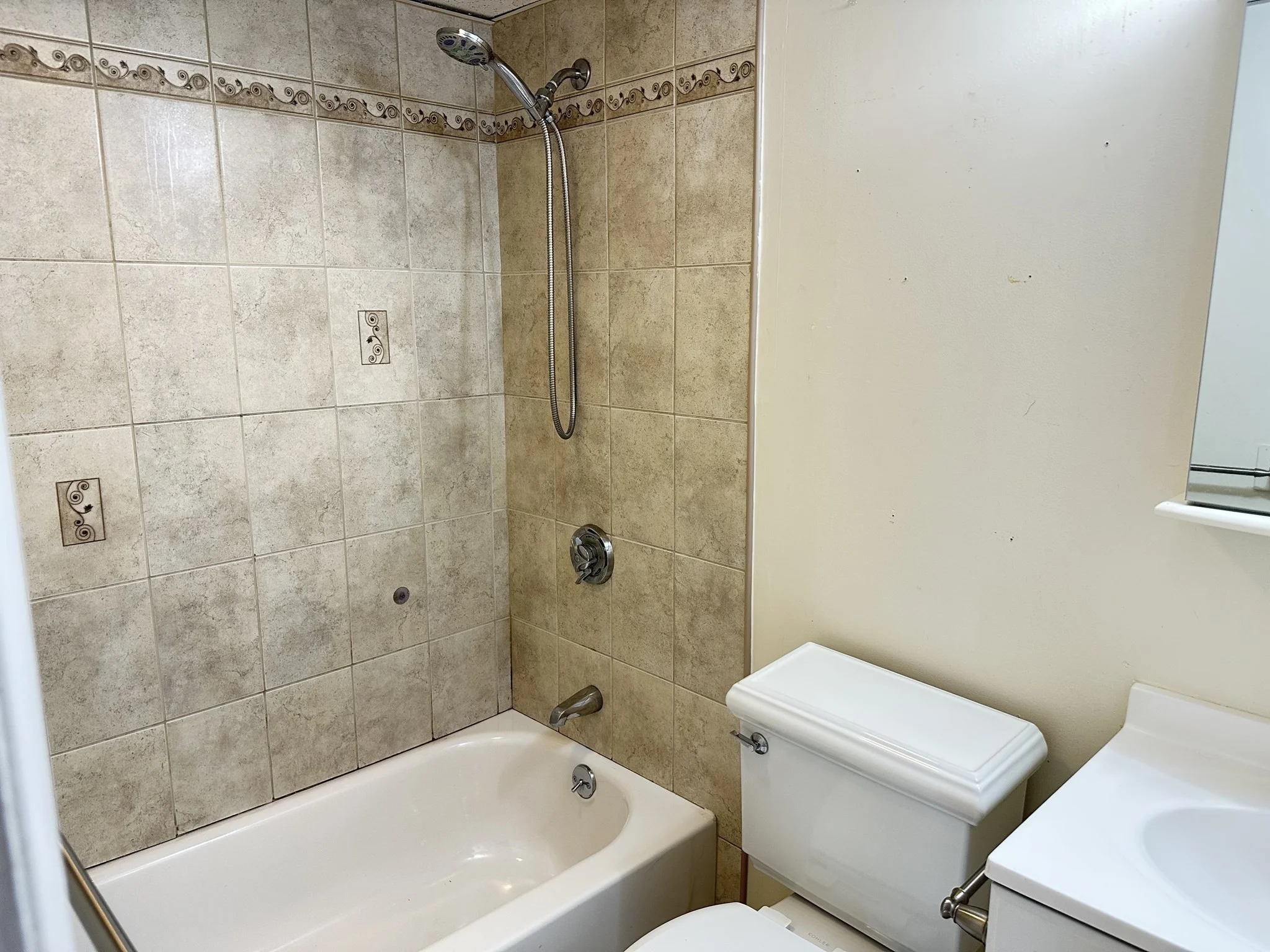 1 bed, 1 bath apartment for rent at 12 Portland St Unit 7, Lynn — photo 11 of 18