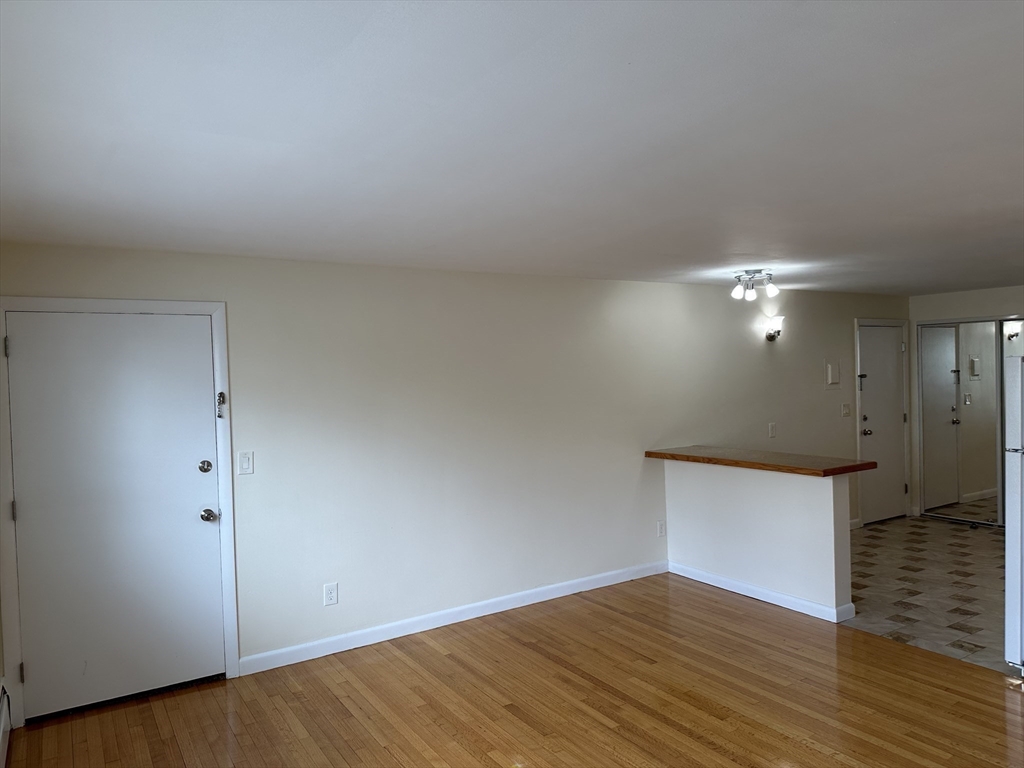 1 bed, 1 bath apartment for rent at 12 Portland Unit 4, Diamond District — photo 6 of 15