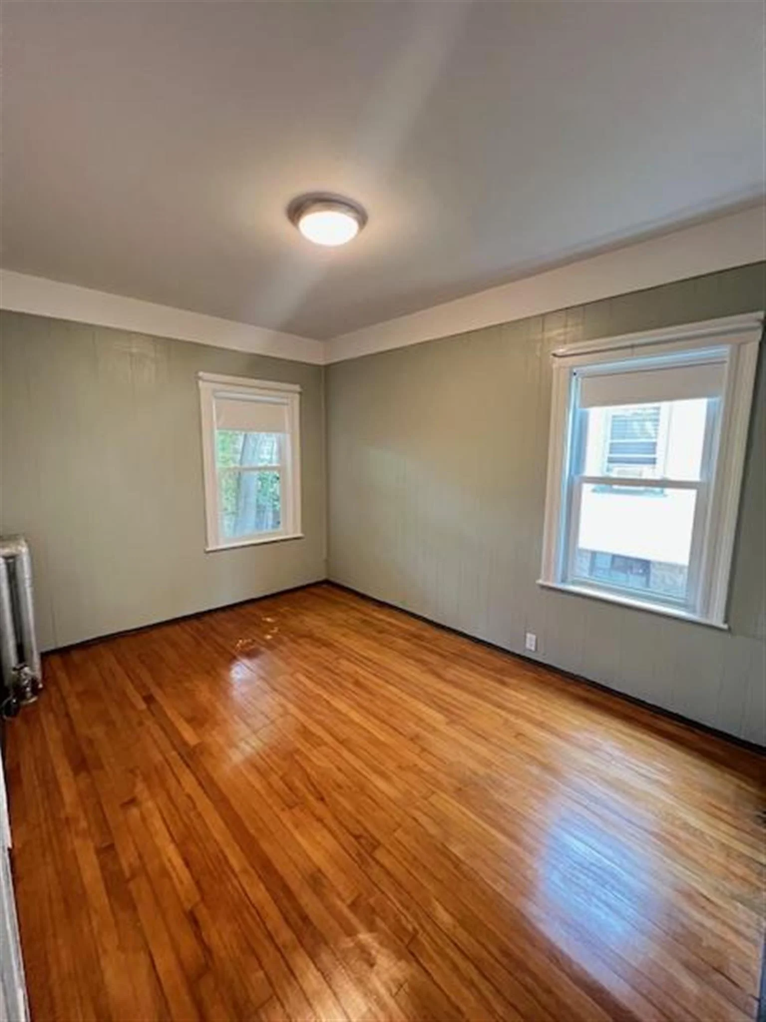 3 bed, 1 bath apartment for rent at 12 Quincy St Unit 1, Medford — photo 5 of 16