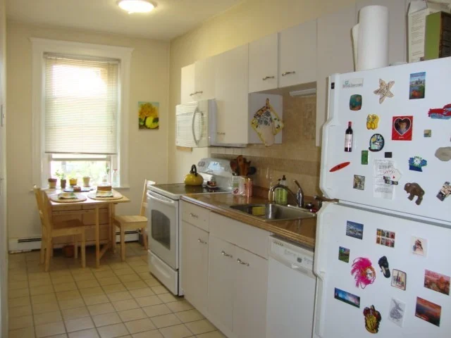 1 bed, 1 bath apartment for rent at 12 Ransom Unit 11, Brighton — photo 4 of 5