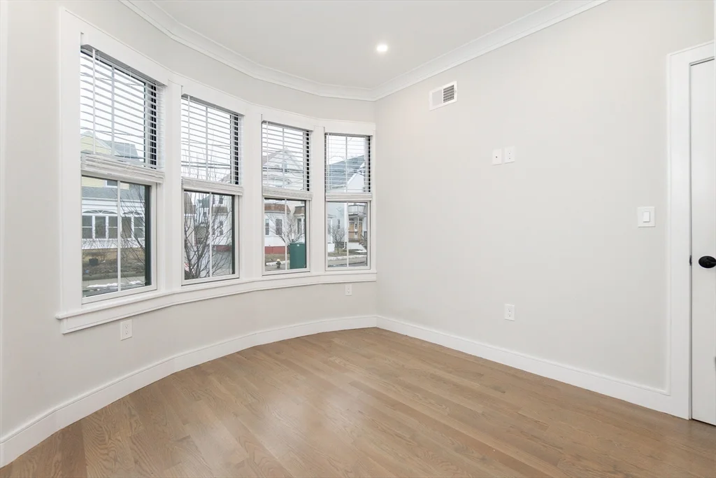 3 bed, 2 bath apartment for rent at 12 Reedsdale St Unit 1, Allston — photo 27 of 31