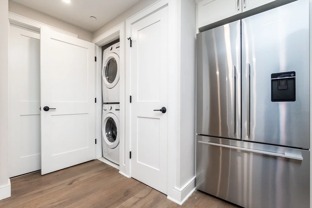 3 bed, 2 bath apartment for rent at 12 Reedsdale St Unit 1, Allston — photo 7 of 31