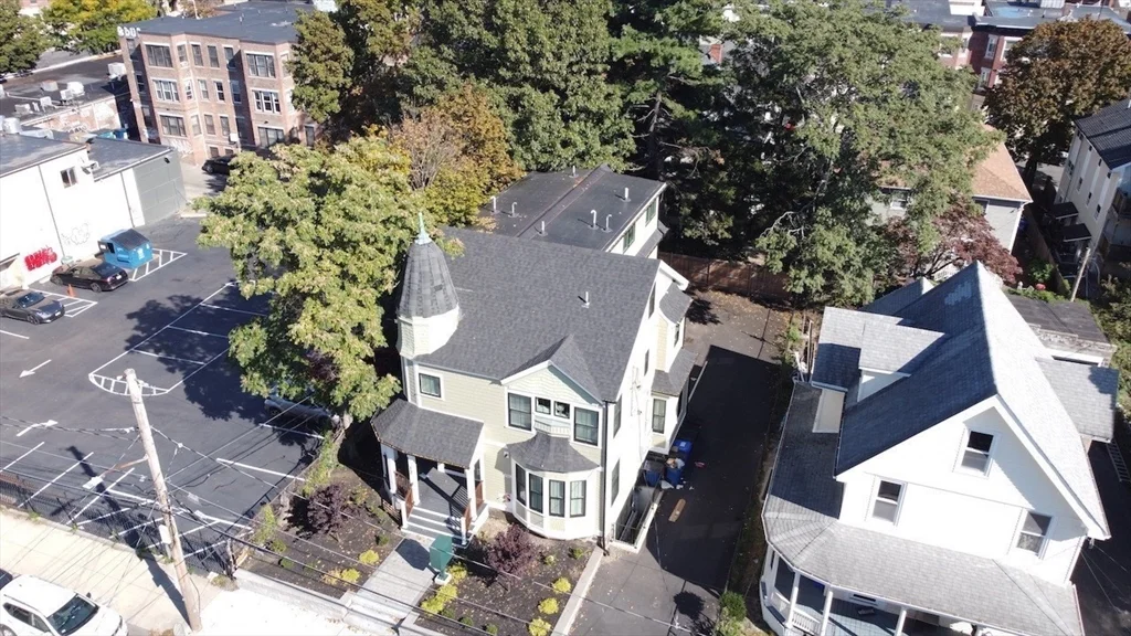 3 bed, 2 bath apartment for rent at 12 Reedsdale St Unit 3, Allston — photo 15 of 17