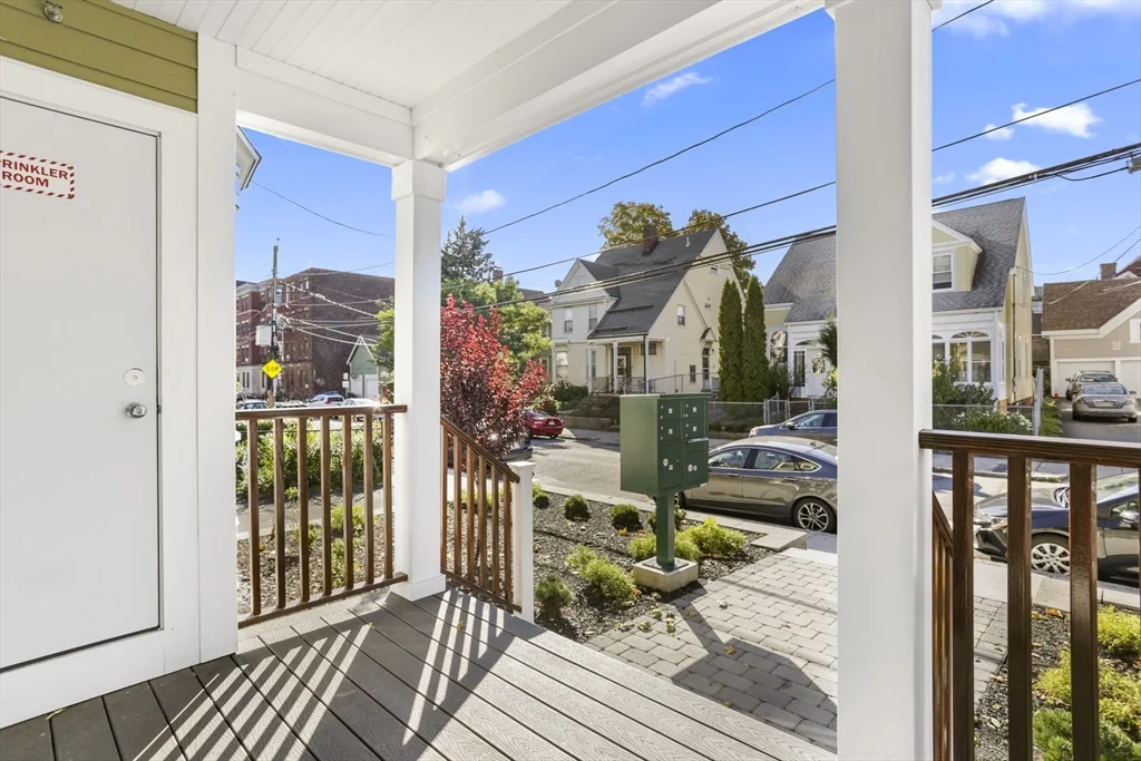 3 bed, 2 bath apartment for rent at 12 Reedsdale St Unit 3, Allston — photo 2 of 17