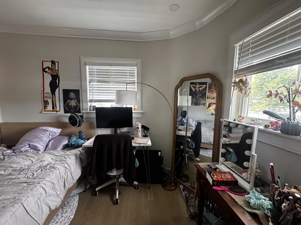 3 bed, 2 bath apartment for rent at 12 Reedsdale St Unit 3, Allston — photo 10 of 17