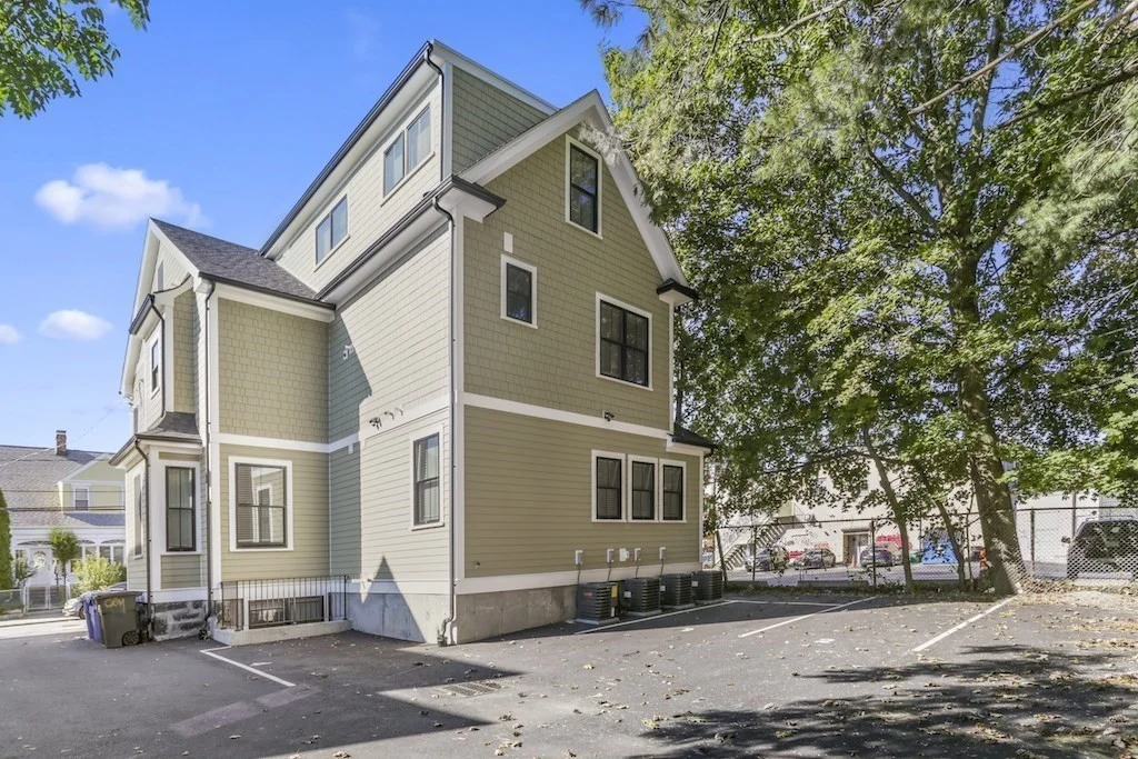 3 bed, 2 bath apartment for rent at 12 Reedsdale St Unit 3, Allston — photo 14 of 17