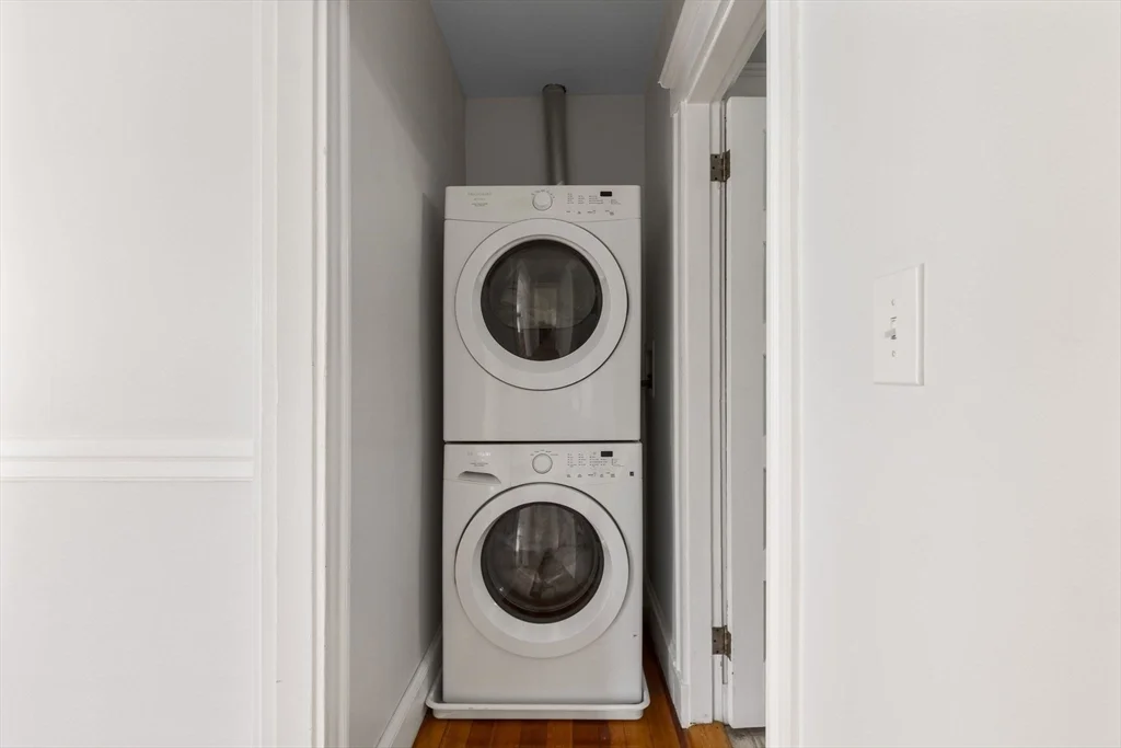 2 bed, 1 bath apartment for rent at 12 Ringefield St Unit 2, North Cambridge — photo 12 of 18