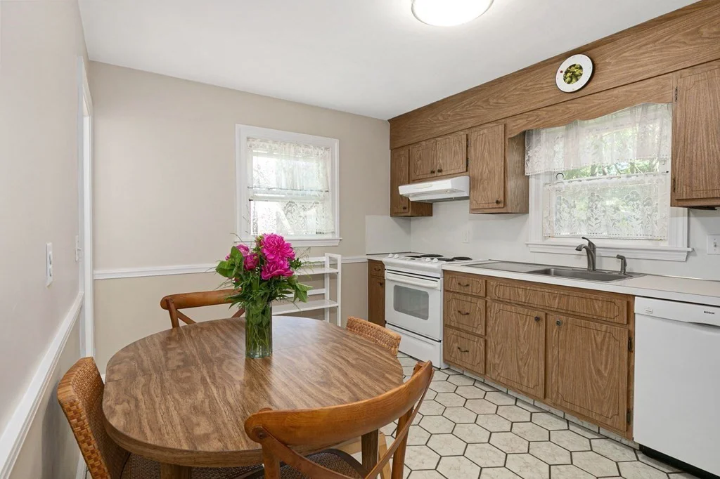 3 bed, 2 bath apartment for rent at 12 Roberta Rd, Auburndale — photo 5 of 20