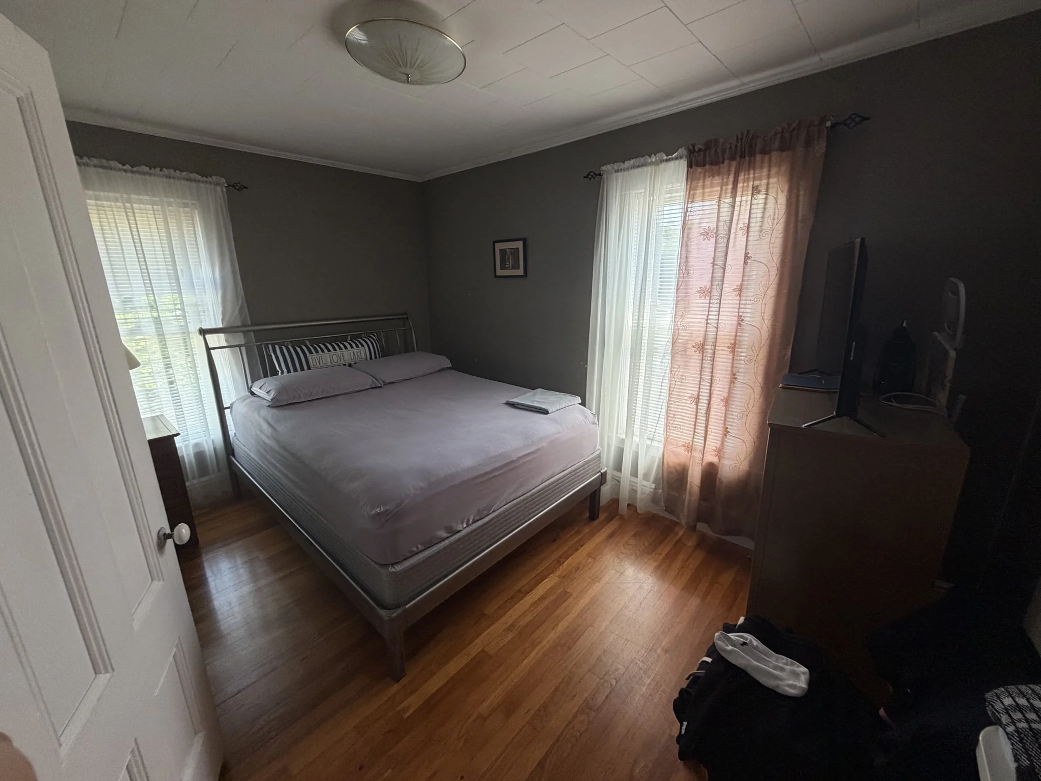 2 bed, 1 bath apartment for rent at 12 Rockwell Ter Unit 2, Malden — photo 4 of 5