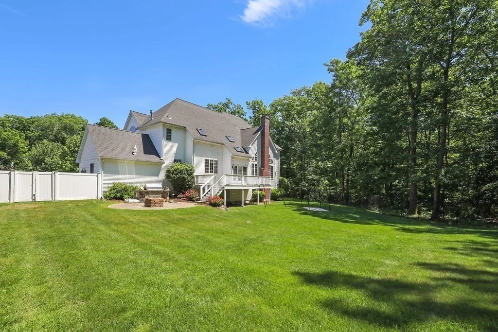 4 bed, 4+ bath apartment for rent at 12 Ronald C Meyer Dr, North Attleboro — photo 33 of 42