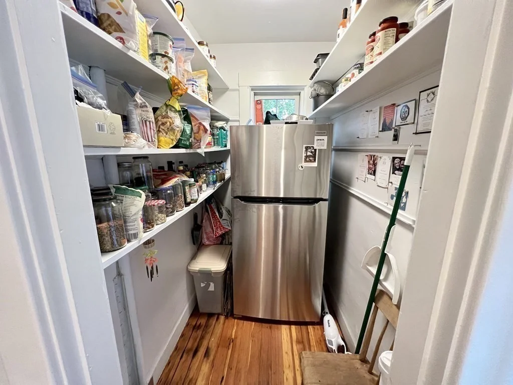 2 bed, 1 bath apartment for rent at 12 Rosemary St Unit 1, Jamaica Plain — photo 15 of 17
