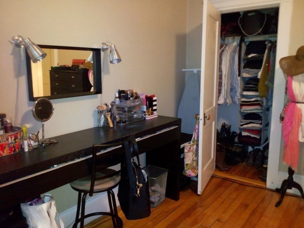 1 bed, 1 bath apartment for rent at 12 Royce Rd Unit 1, Brighton — photo 9 of 15