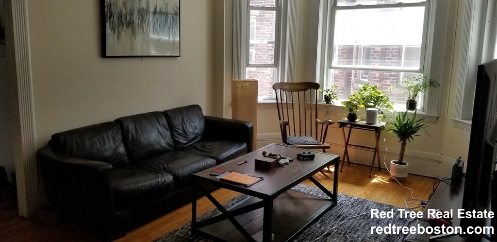 4 bed, 1 bath apartment for rent at 12 Royce Rd Unit 3, Allston — photo 25 of 28
