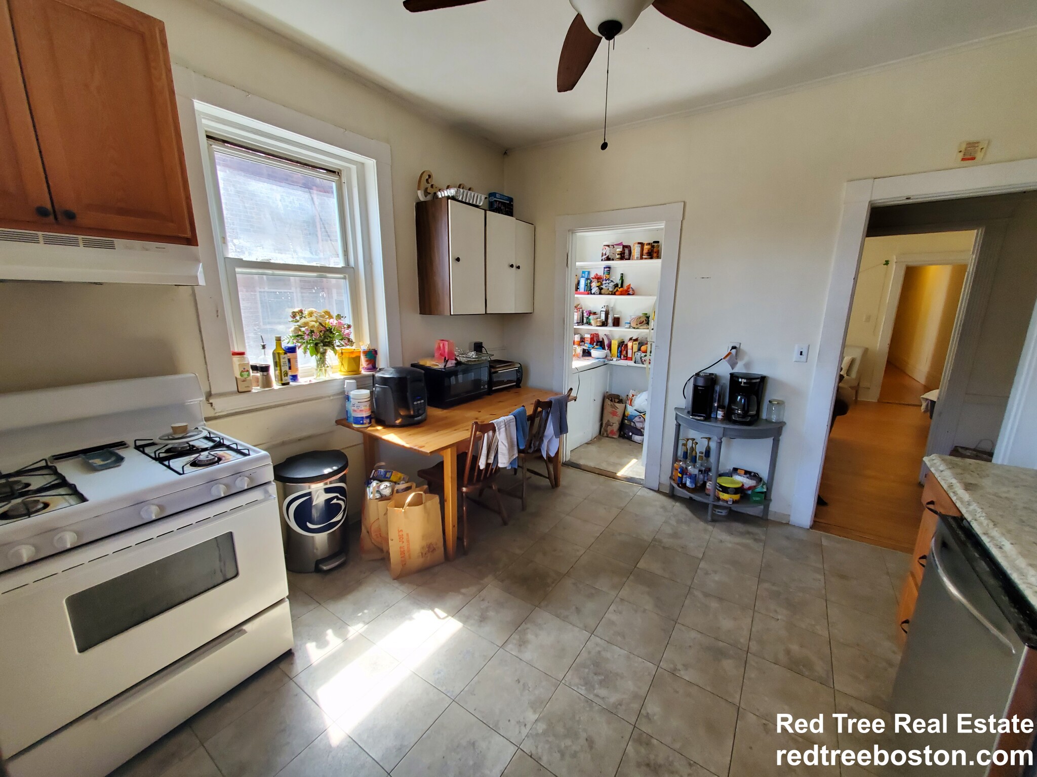 4 bed, 1 bath apartment for rent at 12 Royce Rd Unit 3, Allston — photo 16 of 28