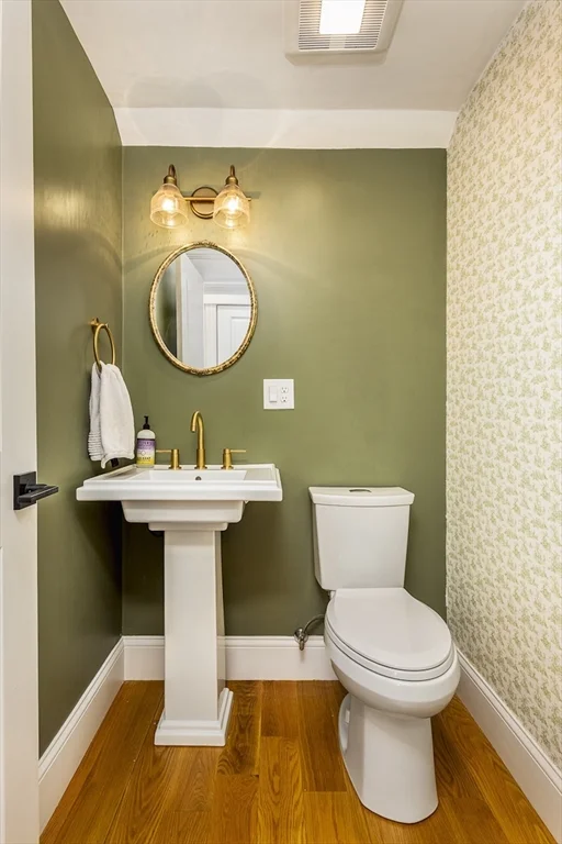 3 bed, 2 bath apartment for rent at 12 S Mason St Unit 3, Salem — photo 11 of 32