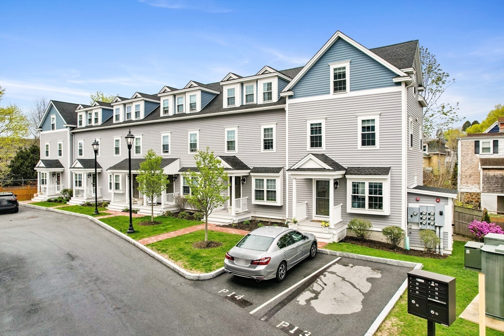 3 bed, 2 bath apartment for rent at 12 S Mason Unit 1, Salem — photo 10 of 31