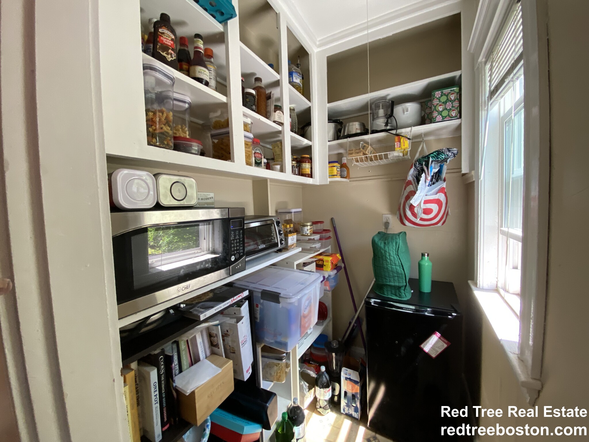 2 bed, 1 bath apartment for rent at 12 Saint Peter St Unit 2, Jamaica Plain — photo 8 of 18
