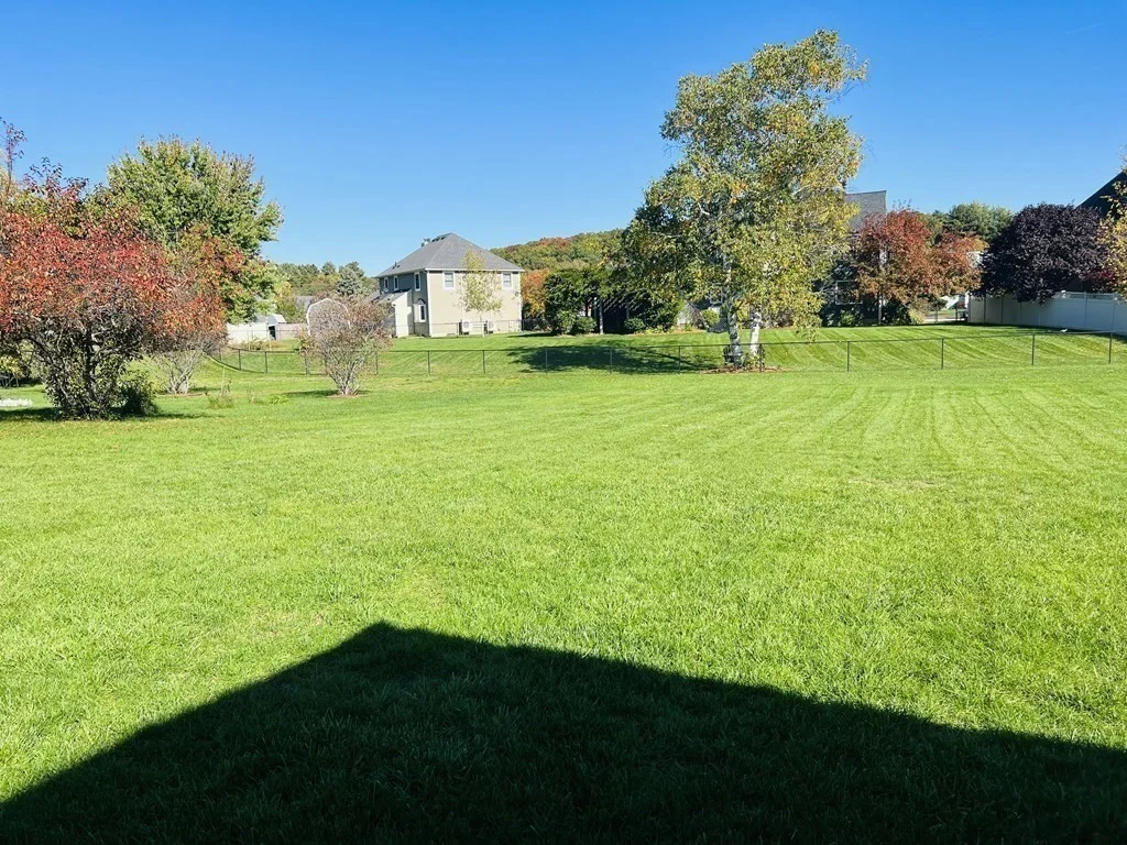 3 bed, 2 bath apartment for rent at 12 Sandpiper Dr, Shrewsbury — photo 41 of 42