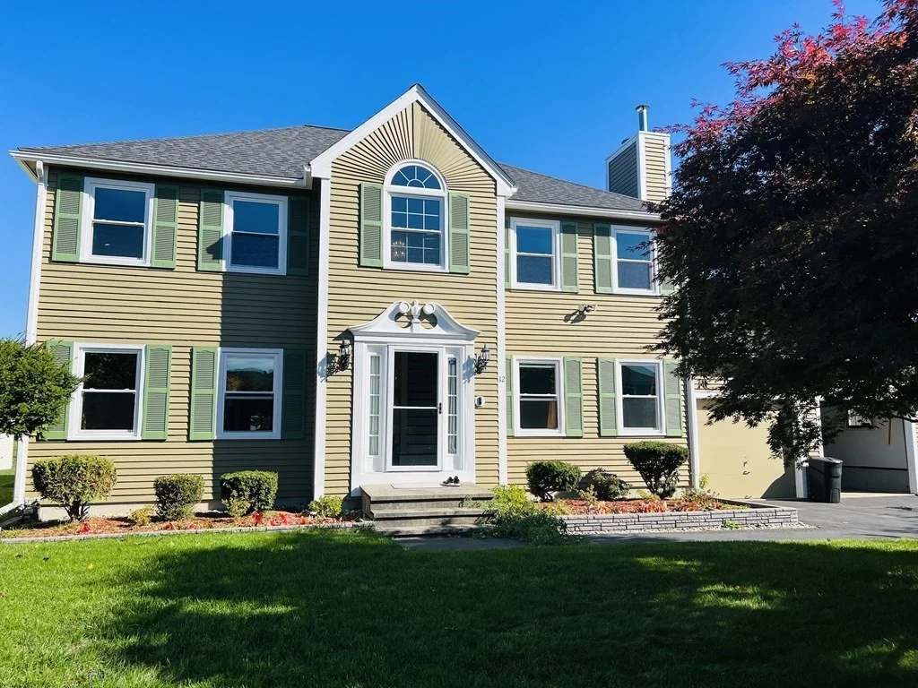 3 bed, 2 bath apartment for rent at 12 Sandpiper Dr, Shrewsbury — photo 2 of 42