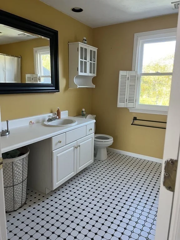 3 bed, 2 bath apartment for rent at 12 Sandpiper Dr, Shrewsbury — photo 27 of 42