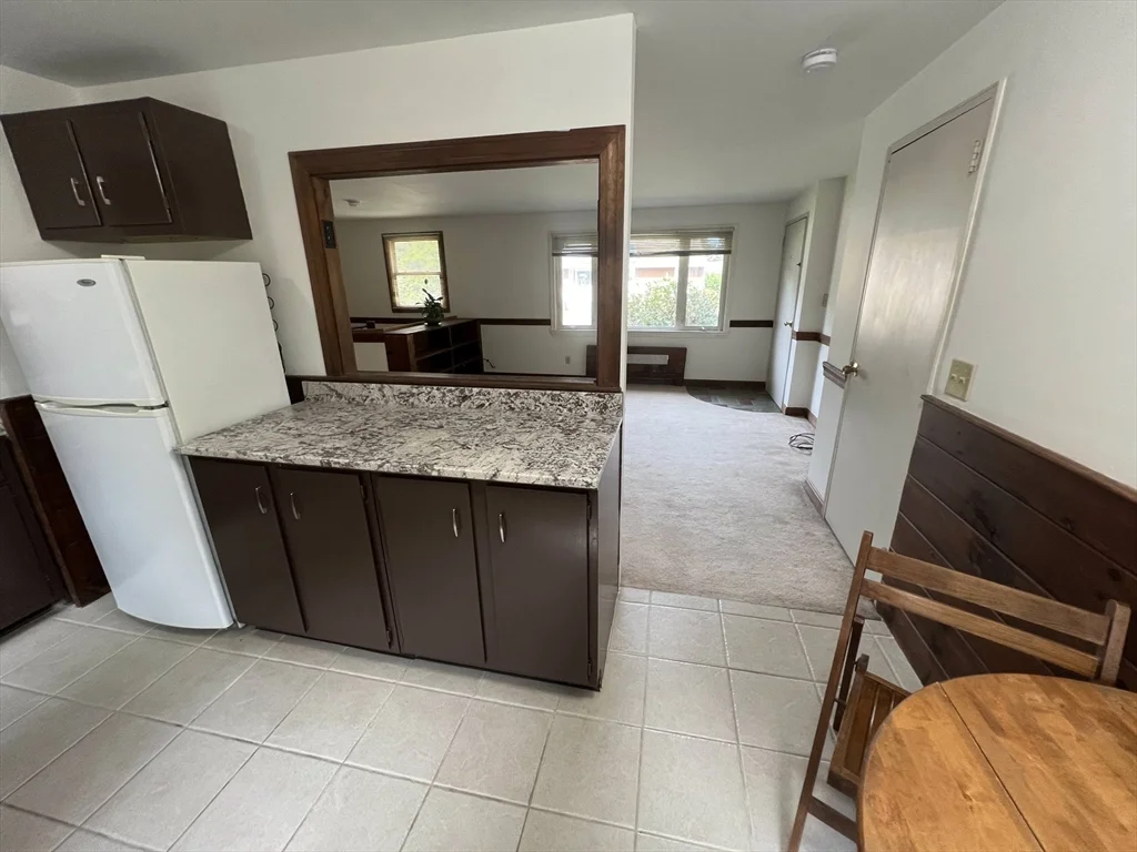 2 bed, 1 bath apartment for rent at 12 Saran Ave Unit 12, Bedford — photo 5 of 19