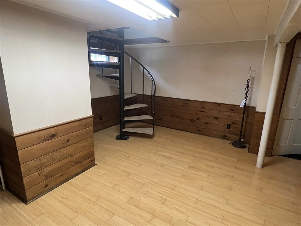 2 bed, 1 bath apartment for rent at 12 Saran Ave Unit 12, Bedford — photo 13 of 19