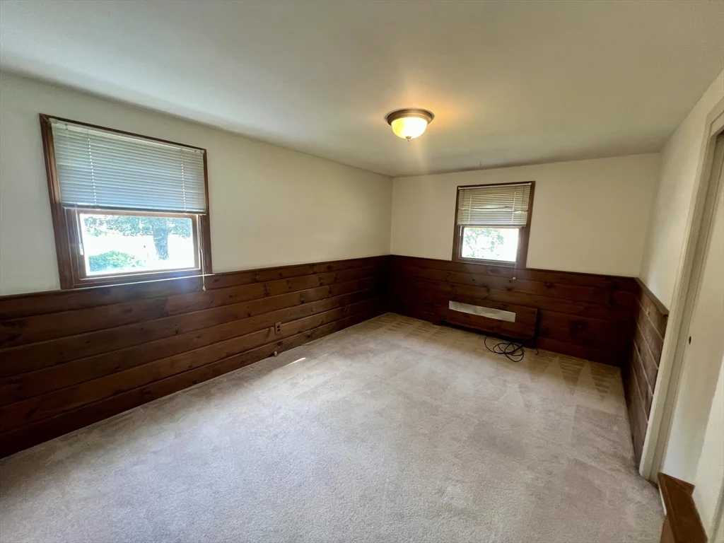 2 bed, 1 bath apartment for rent at 12 Saran Ave Unit 12, Bedford — photo 10 of 19