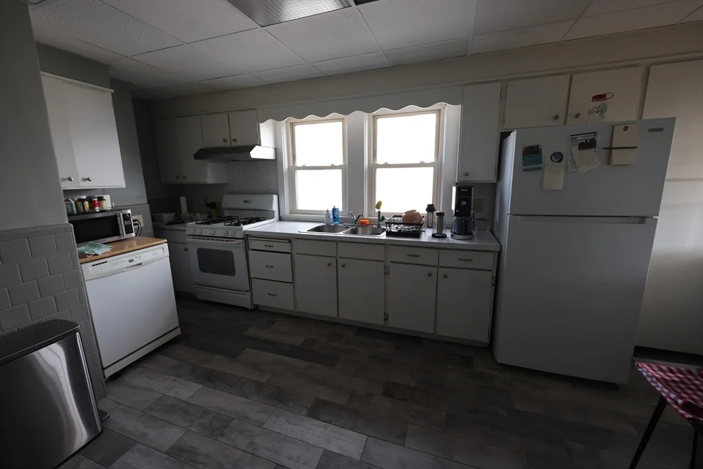 2 bed, 1 bath apartment for rent at 12 Second St Unit 2, Wellington — photo 6 of 14