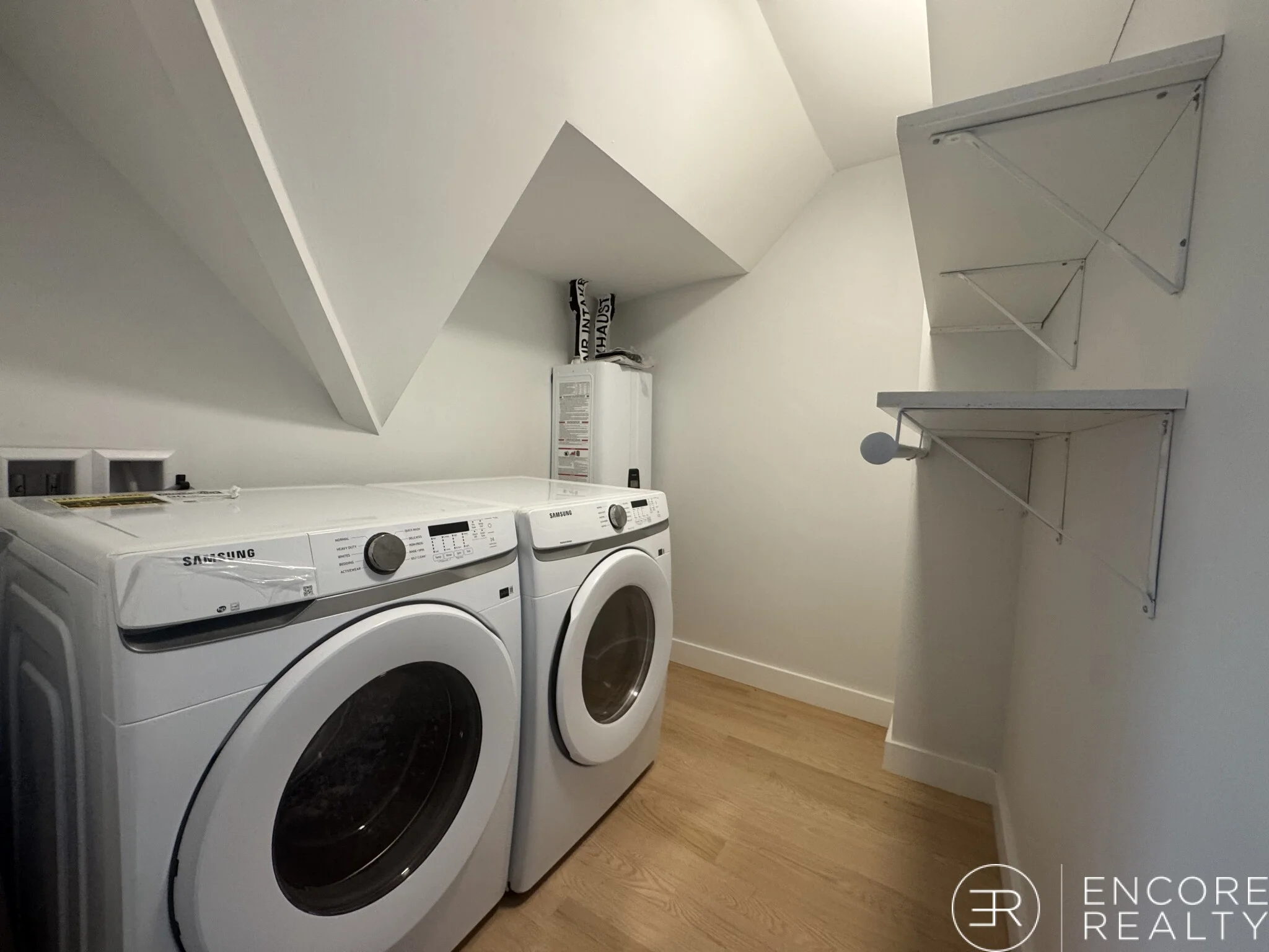 1 bed, 1 bath apartment for rent at 12 Sewall Ave Unit 3, Winthrop — photo 9 of 13