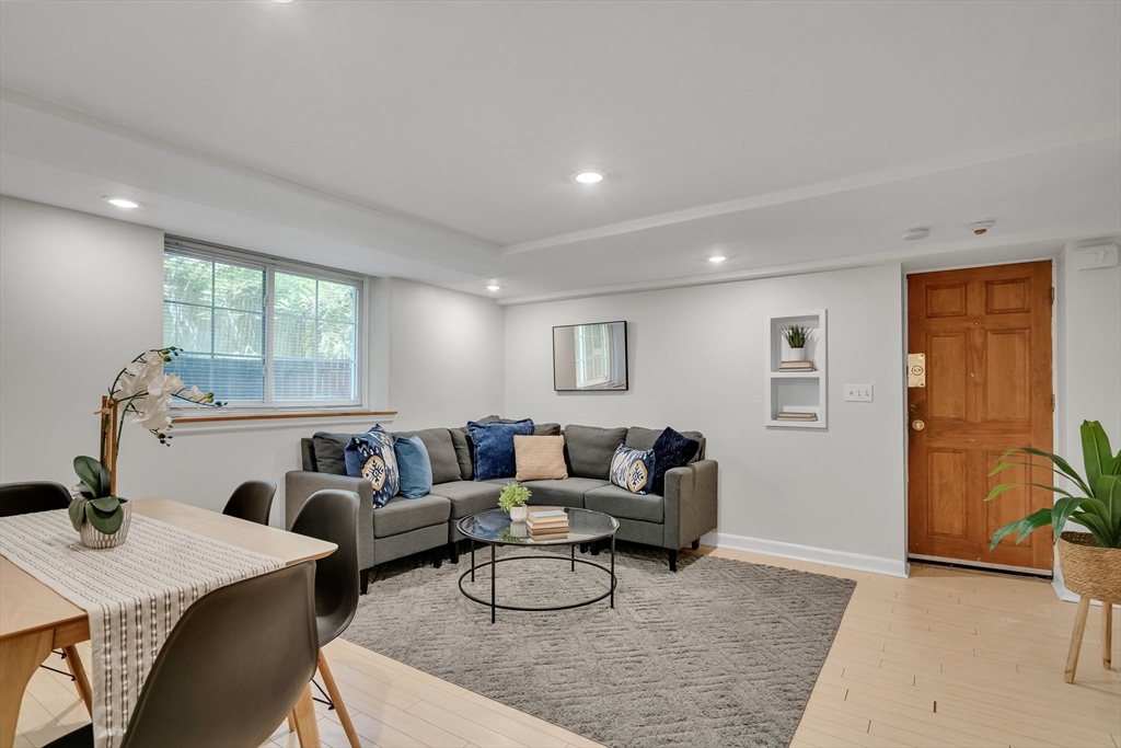 2 bed, 1 bath apartment for rent at 12 Shepard St Unit A, Harvard Square — photo 4 of 23