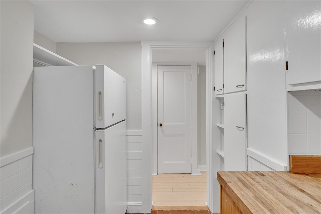 2 bed, 1 bath apartment for rent at 12 Shepard St Unit A, Harvard Square — photo 8 of 23