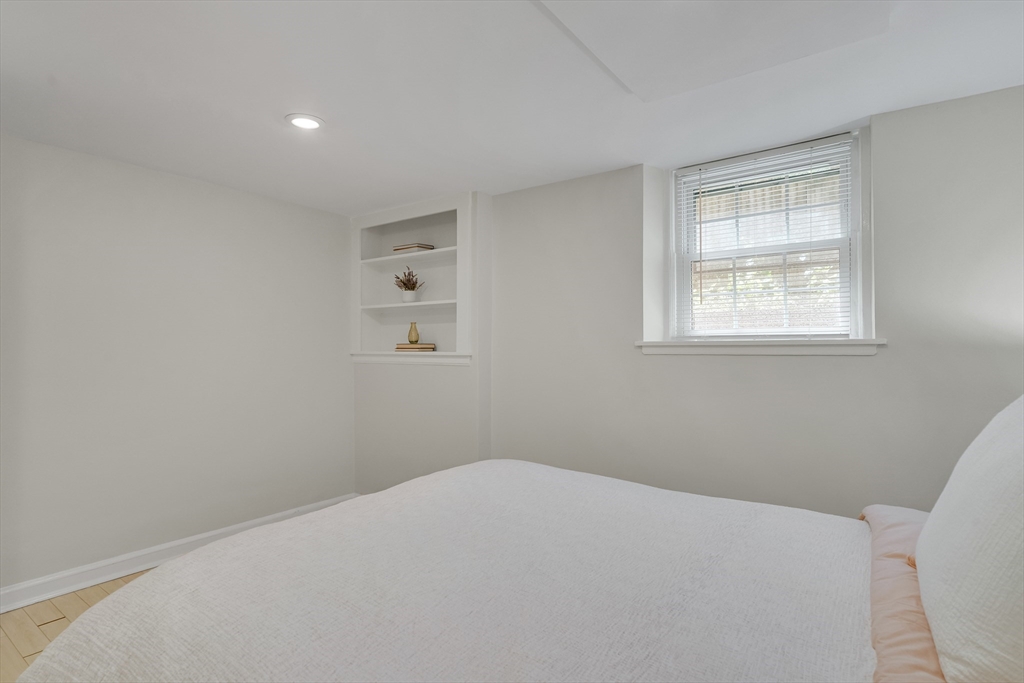 2 bed, 1 bath apartment for rent at 12 Shepard St Unit A, Harvard Square — photo 14 of 23