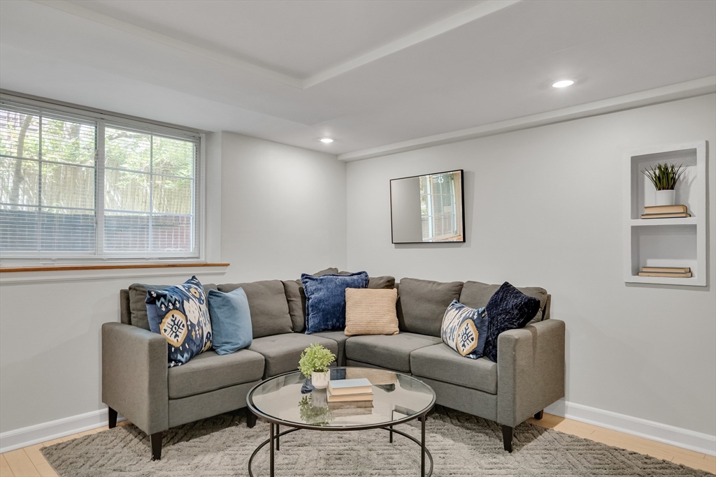 2 bed, 1 bath apartment for rent at 12 Shepard St Unit A, Harvard Square — photo 1 of 23