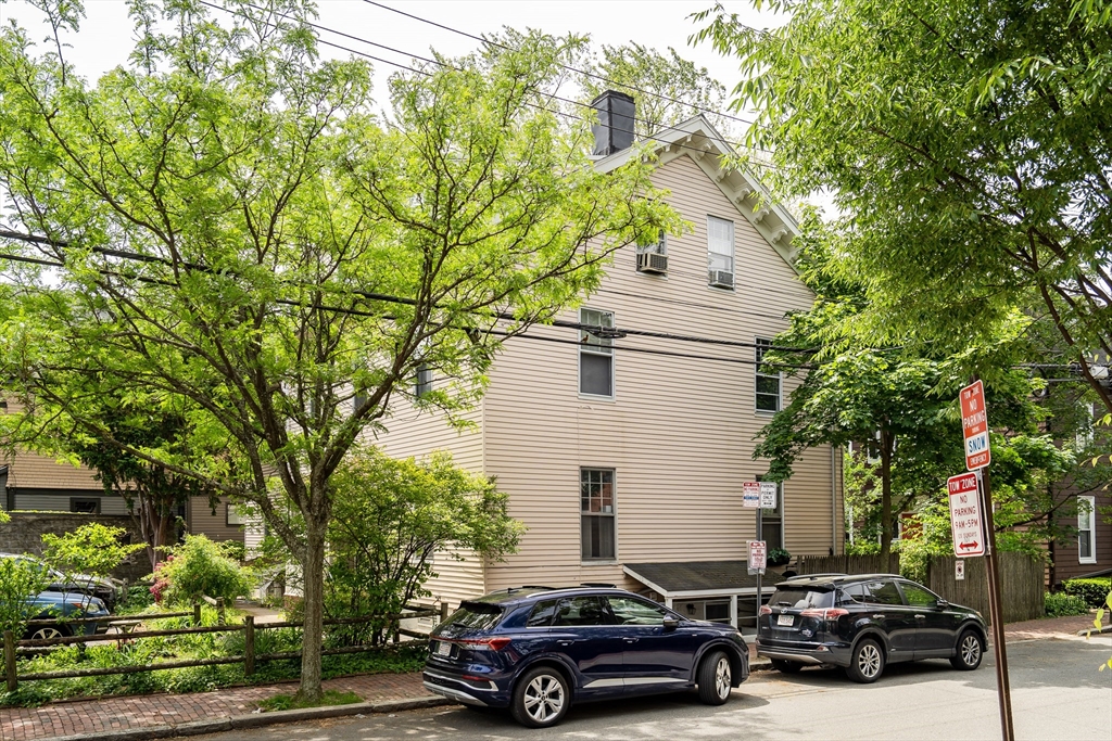 2 bed, 1 bath apartment for rent at 12 Shepard St Unit A, Harvard Square — photo 19 of 23