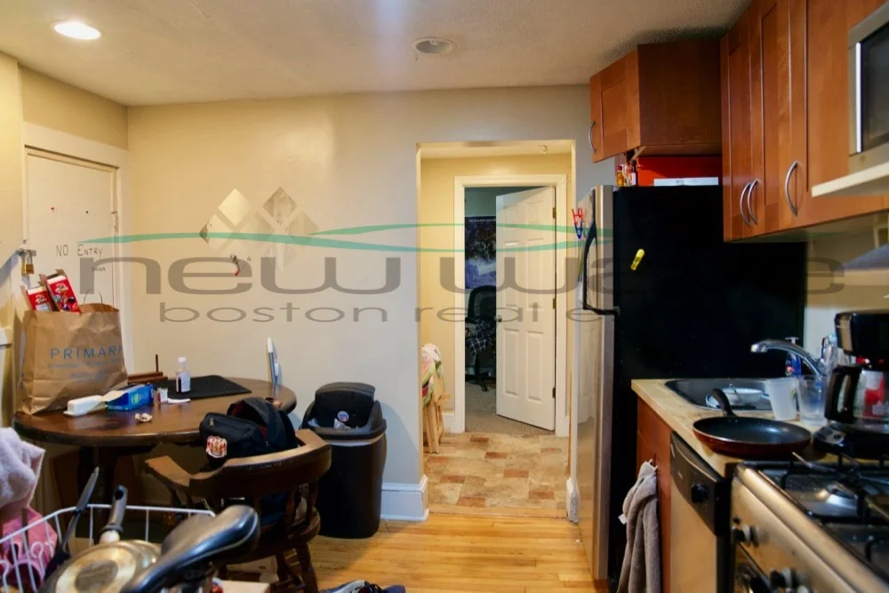 3 bed, 1 bath apartment for rent at 12 Shepherd Ave Unit 1, Mission Hill — photo 3 of 7