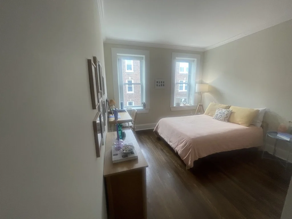 3 bed, 1 bath apartment for rent at 12 Short St Unit 5, Coolidge Corner — photo 12 of 15