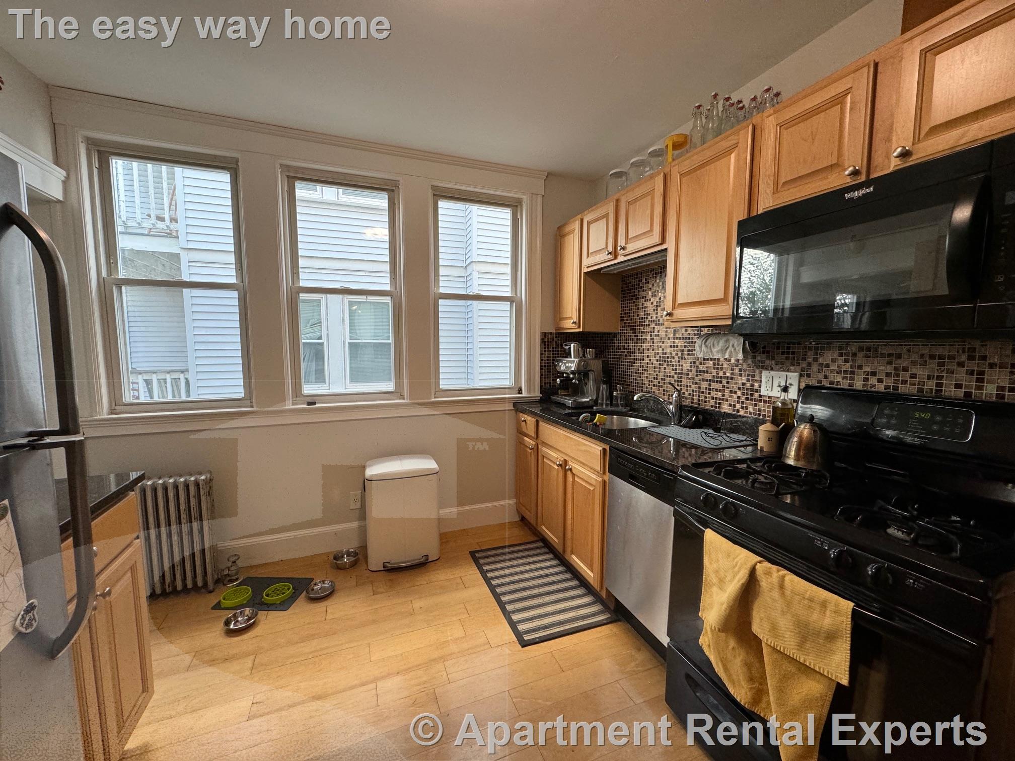 2 bed, 1 bath apartment for rent at 12 Silvey Pl Unit 1, Porter Square — photo 2 of 18
