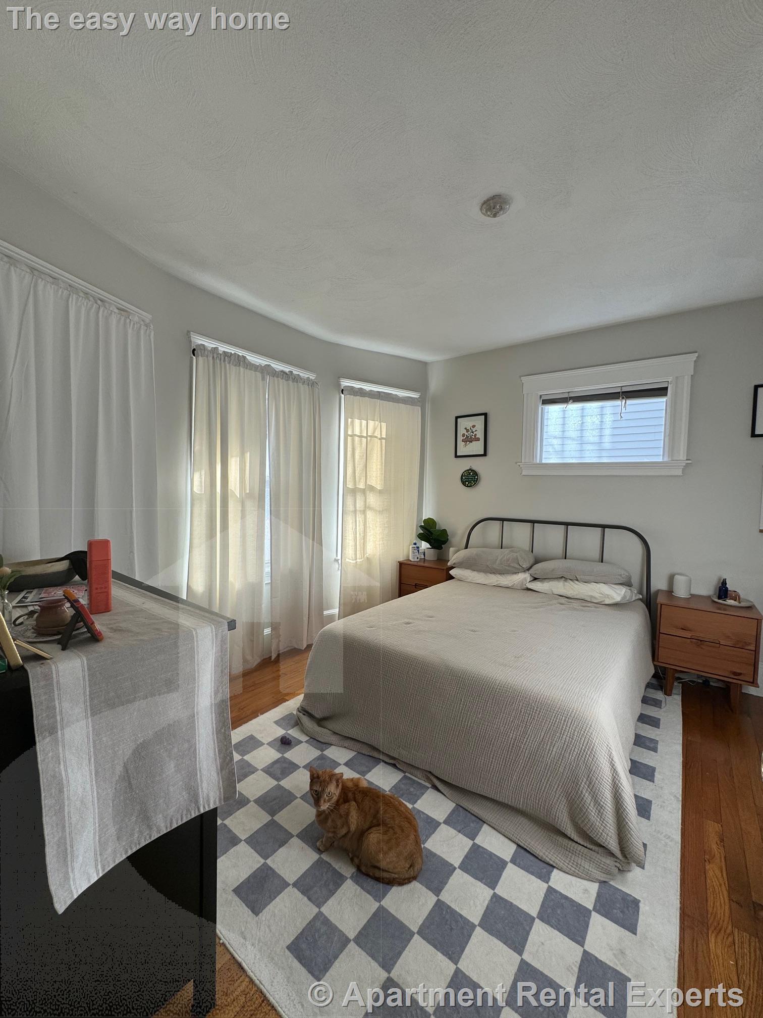 2 bed, 1 bath apartment for rent at 12 Silvey Pl Unit 1, Porter Square — photo 5 of 18